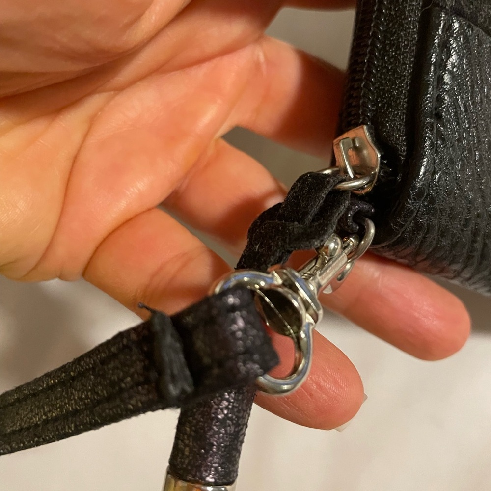 Jessica Simpson Wristlet - Picture 4 of 10